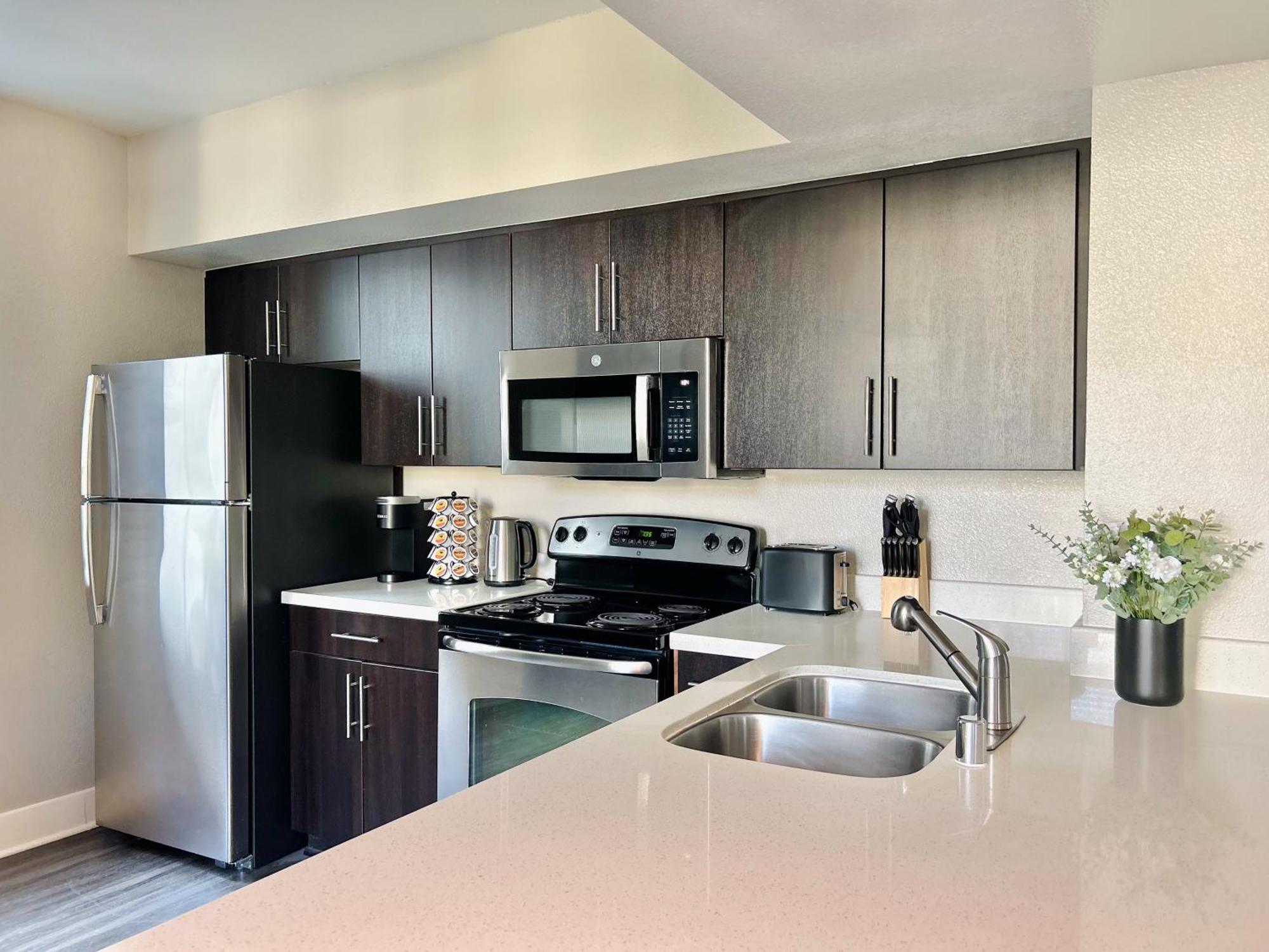 2Bd 2Ba Santa Monica Apartment With Relaxing Pool View لوس أنجلوس المظهر الخارجي الصورة