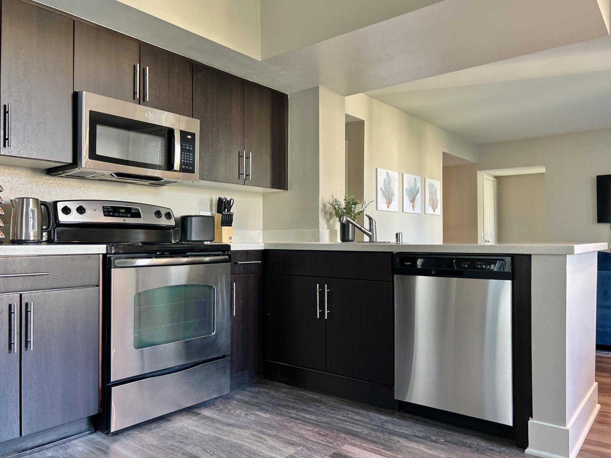 2Bd 2Ba Santa Monica Apartment With Relaxing Pool View لوس أنجلوس المظهر الخارجي الصورة